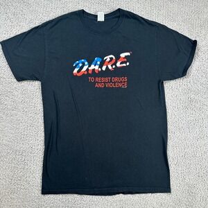 DARE T Shirt Mens M Black American Flag Logo To Resist Drugs and Violence Retro